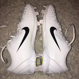 Nike softball cleats